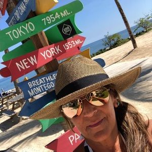 Traveling is good for your mind/body/soul! My finds, could end up as your finds.